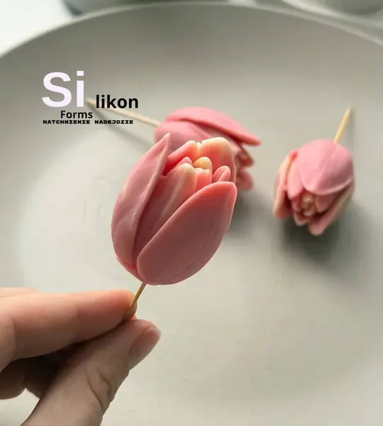 Mulaj din silicon Lalea