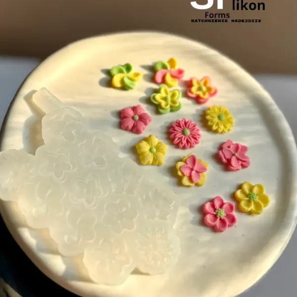 Mulaj din silicon Mini-flori (12 flori)